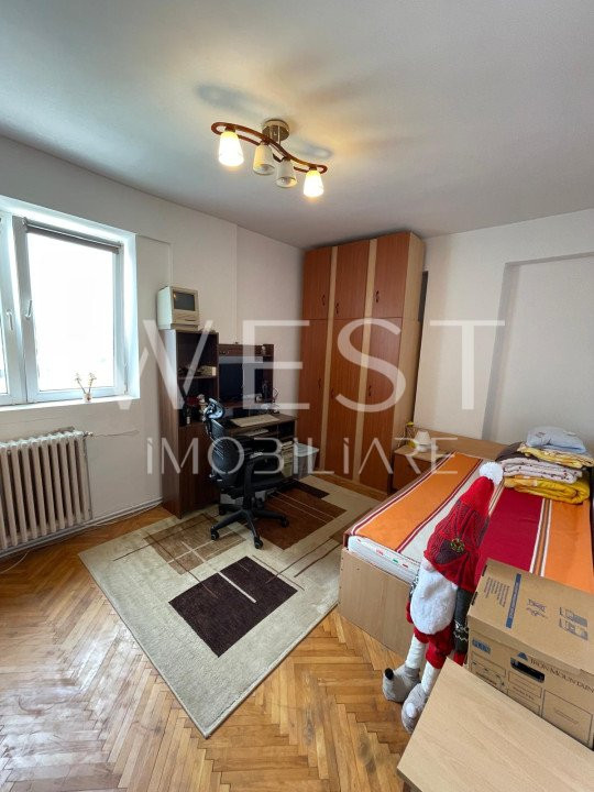 Apartament cu 3 cam/80mp ! 2 balcoane! Boxa! Zona Electrica/Manastur !