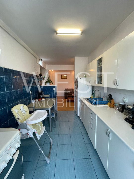Apartament cu 3 cam/80mp ! 2 balcoane! Boxa! Zona Electrica/Manastur !