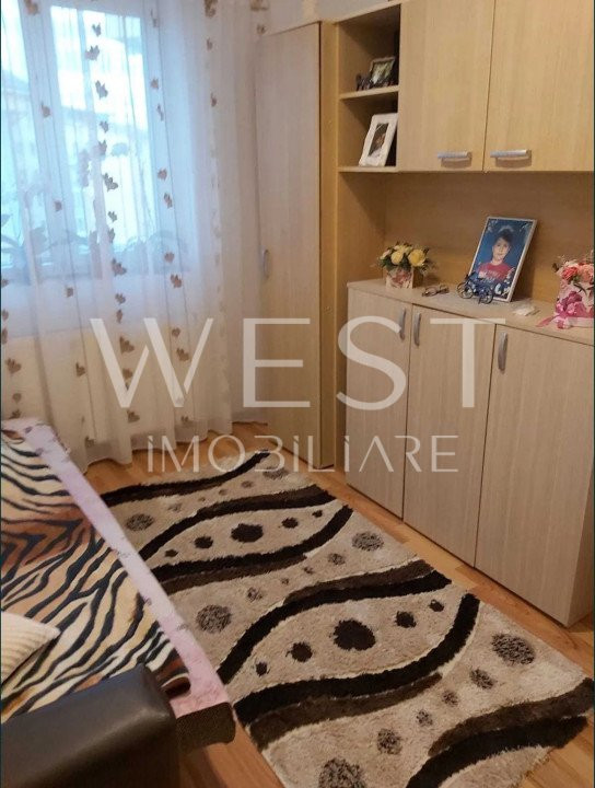 Apartament cu 3 camere, la cheie! 2 balcoane! Parcare! Str. Florilor!