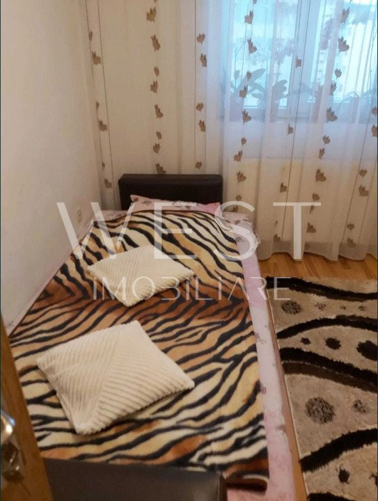 Apartament cu 3 camere, la cheie! 2 balcoane! Parcare! Str. Florilor!