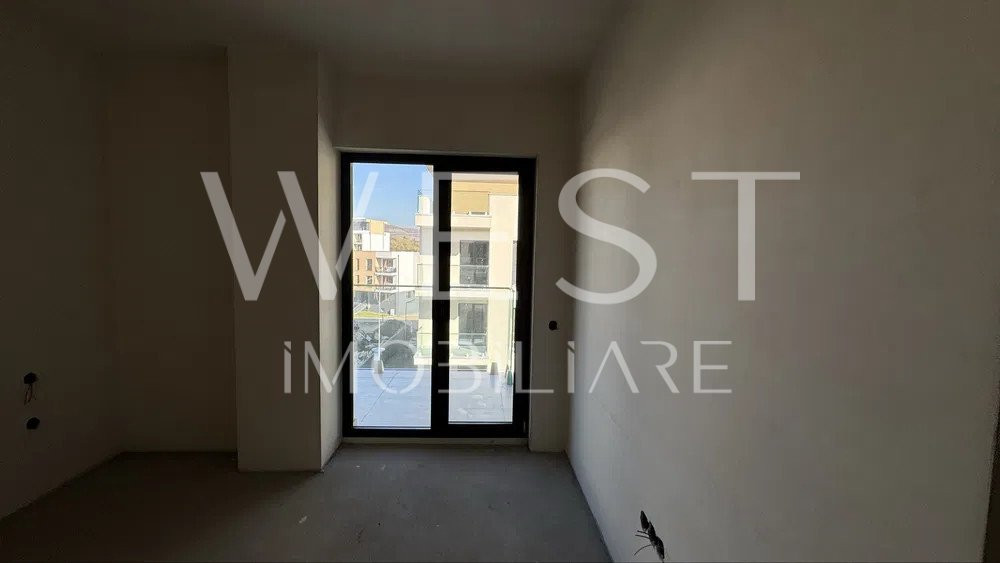 Apartament 3 camere /72mp! Zona Somesului! Parcare ! Etaj intermediar!