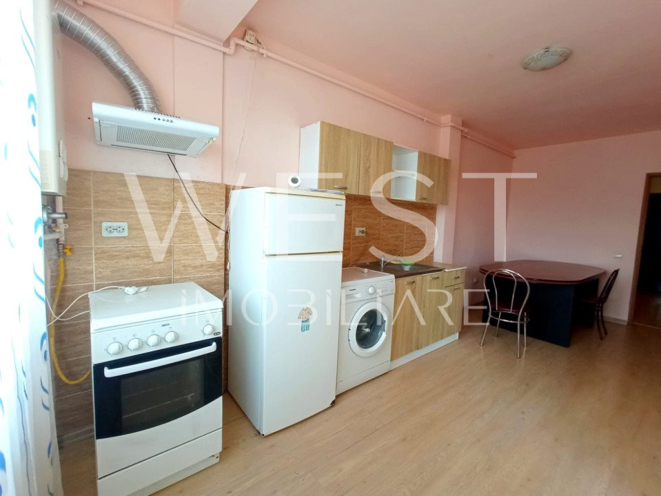 Apartament 1 camera, 42 mp, zona Teilor