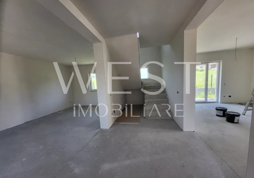 Casa tip Duplex semifinisata-120mp utili/250mp teren! Chinteni