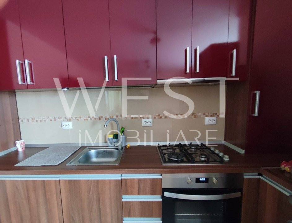 Apartament 3 camere,64mp la cheie!Etaj intermediar!Parcare!Zona VIVO !