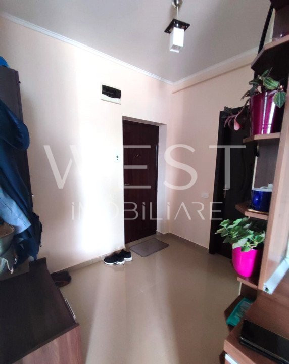 Apartament 3 camere,64mp la cheie!Etaj intermediar!Parcare!Zona VIVO !