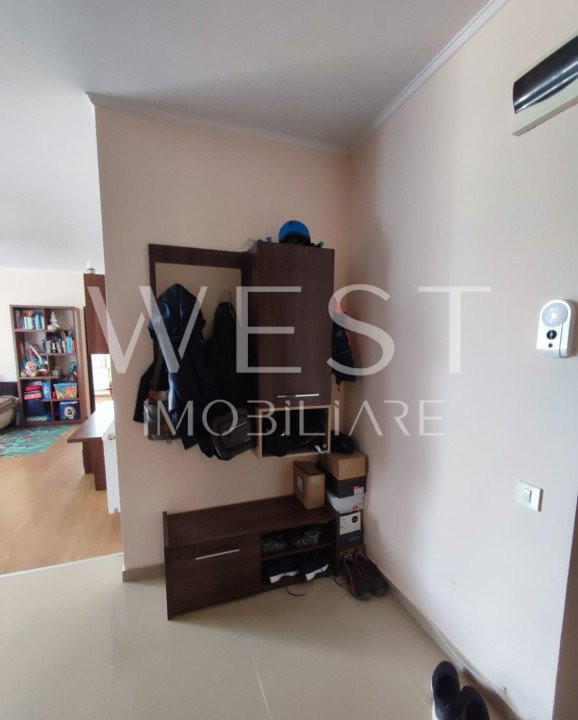 Apartament 3 camere,64mp la cheie!Etaj intermediar!Parcare!Zona VIVO !