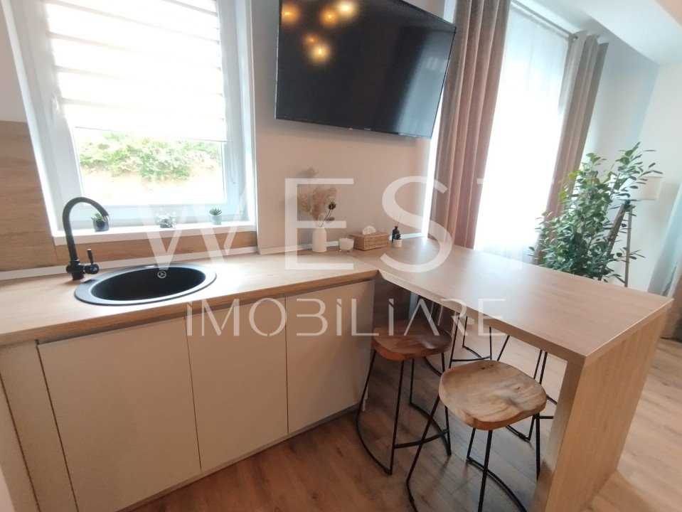 Apartament 3 camere 60mp! La cheie! Parcare! Zona Teilor! View superb!