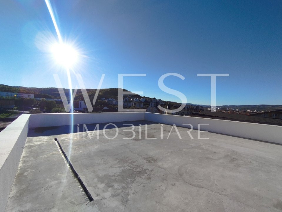 Penthouse unic in Floresti! 161mp utili+143mp terasa! Partial Finisat!
