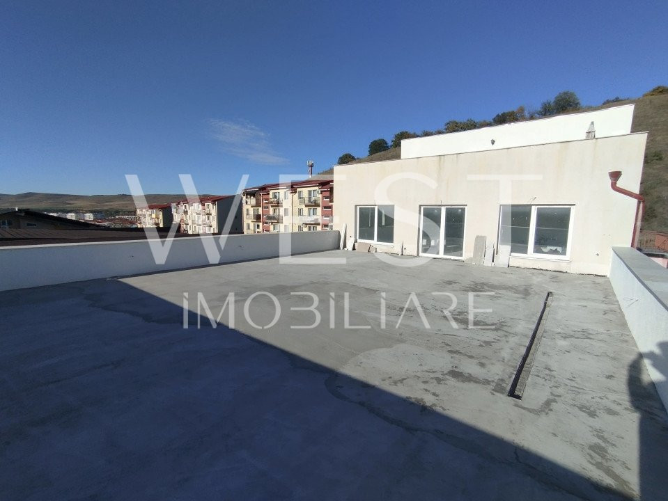 Penthouse unic in Floresti! 161mp utili+143mp terasa! Partial Finisat!