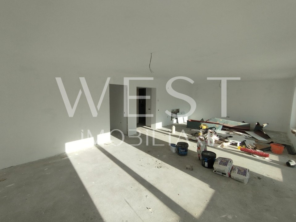 Penthouse unic in Floresti! 161mp utili+143mp terasa! Partial Finisat!