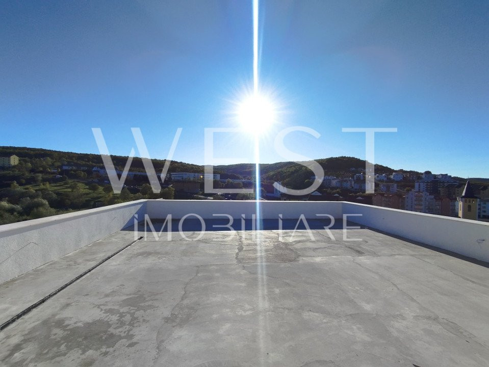 Penthouse unic in Floresti! 161mp utili+143mp terasa! Partial Finisat!