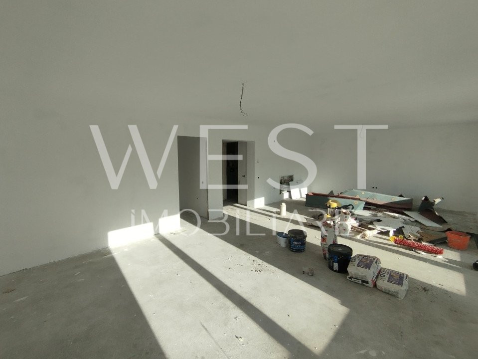 Penthouse unic in Floresti! 161mp utili+143mp terasa! Partial Finisat!
