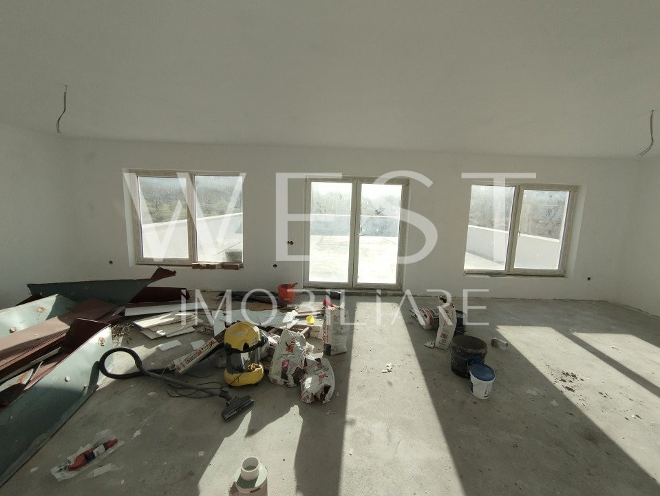 Penthouse unic in Floresti! 161mp utili+143mp terasa! Partial Finisat!