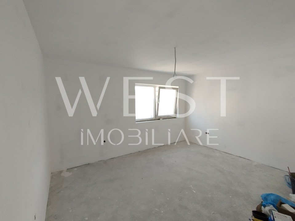Penthouse unic in Floresti! 161mp utili+143mp terasa! Partial Finisat!