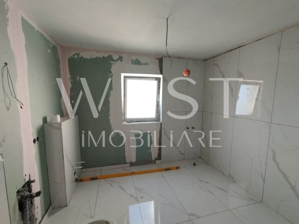 Penthouse unic in Floresti! 161mp utili+143mp terasa! Partial Finisat!