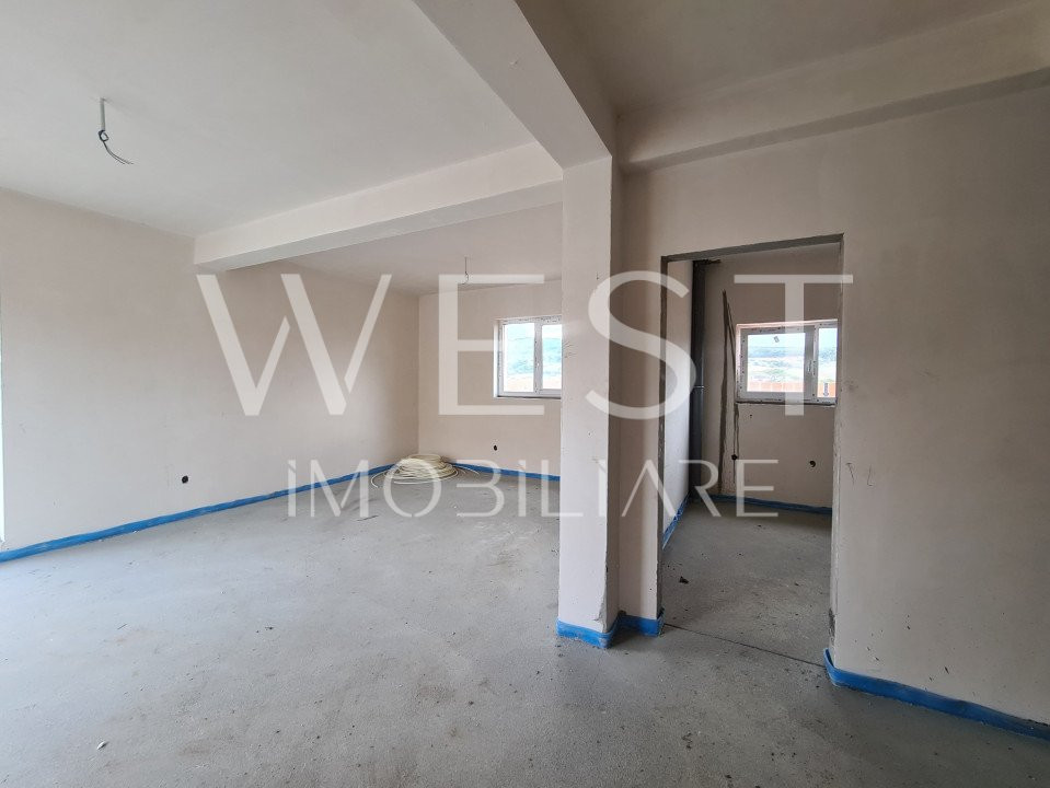 Duplex cu curte proprie!CF disponibil!4 camere/teren 320mp! Chinteni