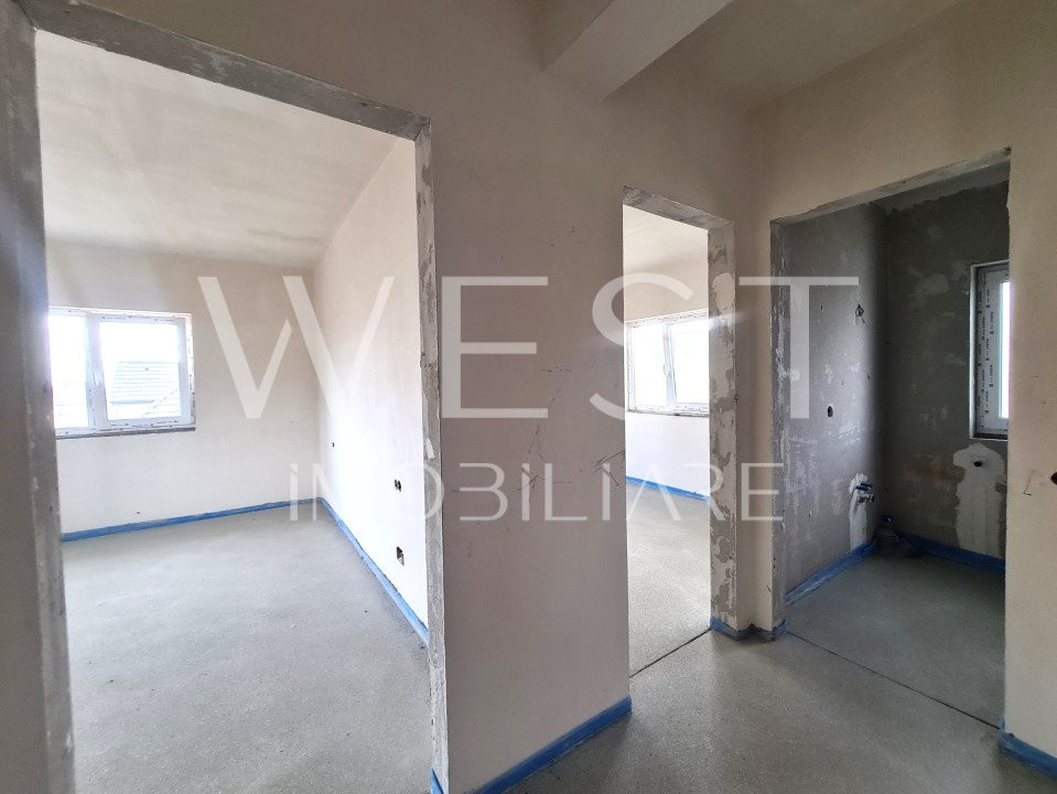 Duplex cu curte proprie!CF disponibil!4 camere/teren 320mp! Chinteni