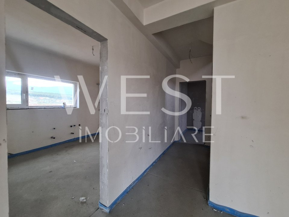 Duplex cu curte proprie!CF disponibil!4 camere/teren 320mp! Chinteni