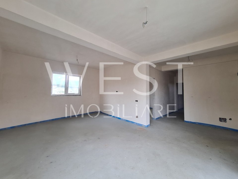 Duplex cu curte proprie!CF disponibil!4 camere/teren 320mp! Chinteni