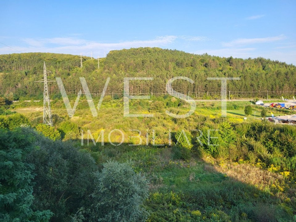 Apartament superfinisat LA CHEIE ! 3 camere ! 2 Parcari ! Zona Vivo !
