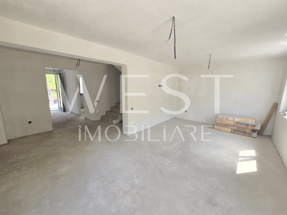 Duplex 120mp 4 camere! Semifinisat! Zona Tauti! Priveliste lac+padure!
