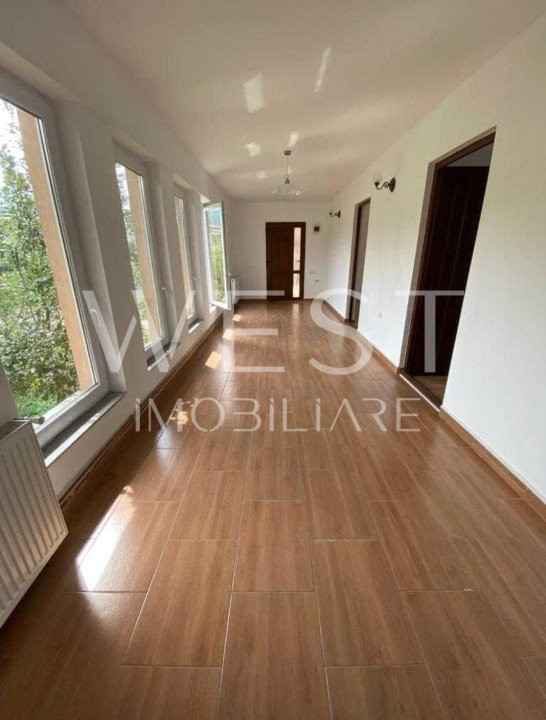 Spatiu comercial birouri 130mp utili! Parcari! Zona Parcului Poligon!