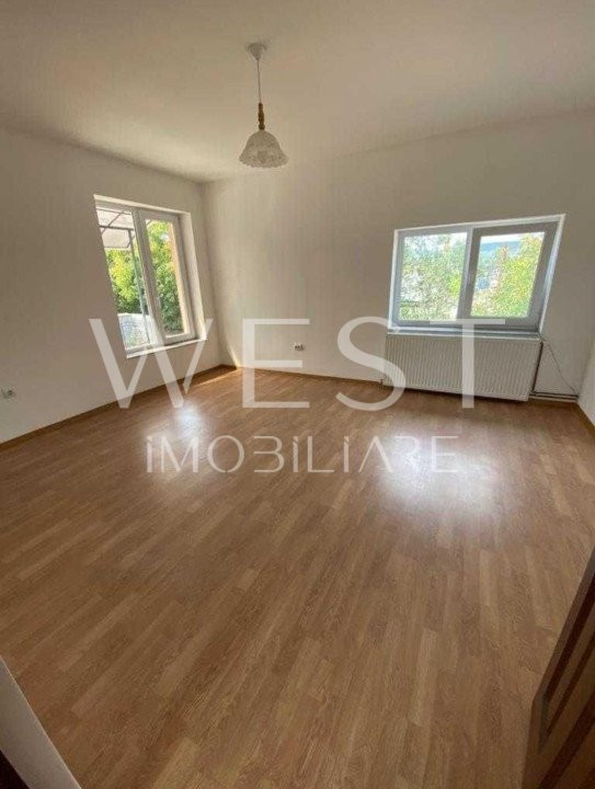 Spatiu comercial birouri 130mp utili! Parcari! Zona Parcului Poligon!