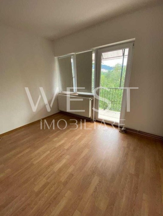 Spatiu comercial birouri 130mp utili! Parcari! Zona Parcului Poligon!