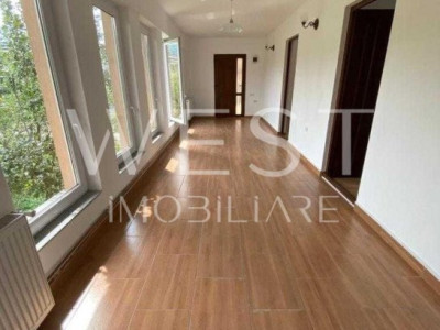 Spatiu comercial birouri 130mp utili! Parcari! Zona Parcului Poligon!