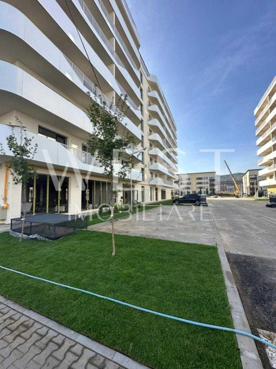 Apartament de 3 camere+27mp terasa! Str. Eroilor! Semifinisat! Cu CF!