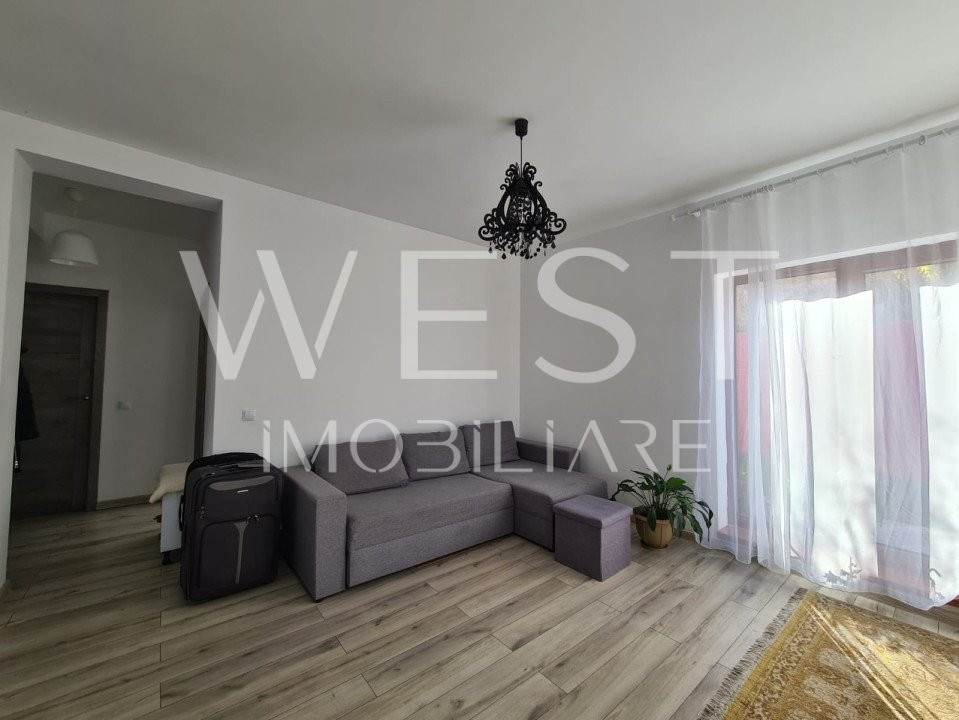 Apartament la vila,2 cam. cu gradina de 95mp!2 Parcari!Zona Urusagului
