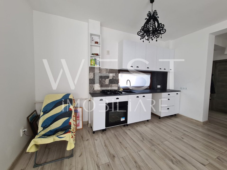 Apartament la vila,2 cam. cu gradina de 95mp!2 Parcari!Zona Urusagului