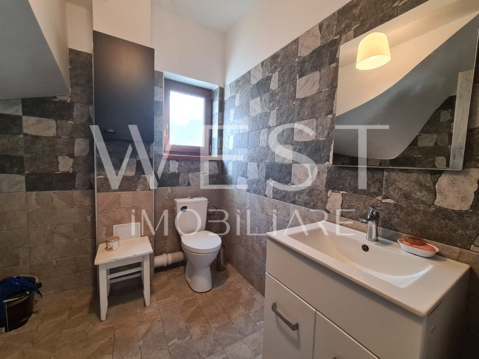 Apartament la vila,2 cam. cu gradina de 95mp!2 Parcari!Zona Urusagului