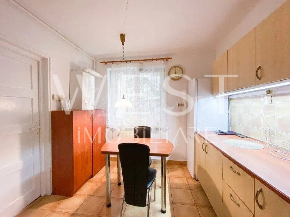 Apartament 2 camere! La cheie! Curte interioara! Central/Strada Paris