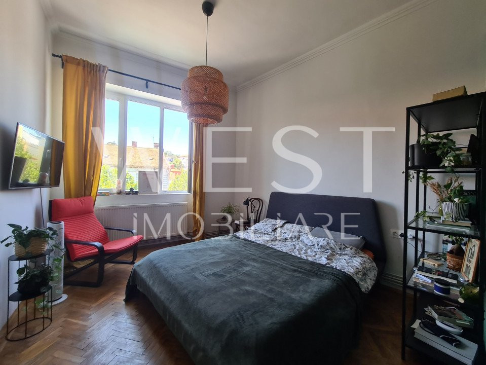 Apartament 3 camere,87mp,la cheie!Stil neoclasic!Curte comuna!Horea