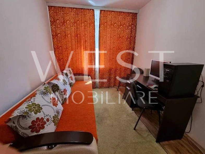 Apartament 3 camere, decomandat/ Boxa/ Etaj intermediar/ Zona BIG