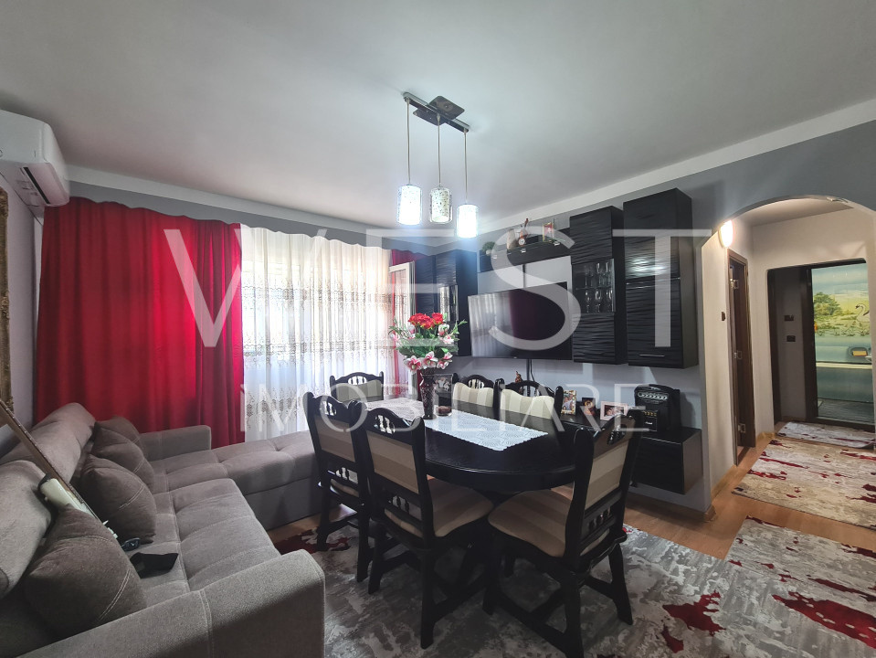 Apartament 4 camere/ Balcon inchis/ Bloc termoizolat/ Zona BIG