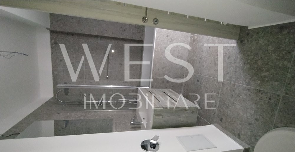 Apartament 2 camere 58mp! Finisat! Str. Razoare! Zona Vivo! Parcare!
