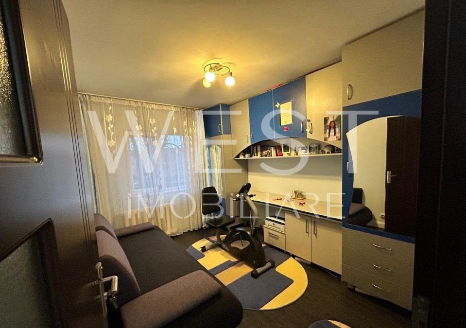 Apartament decomandat 4 camere|Etaj intermediar|Boxa|Expo Transilvania