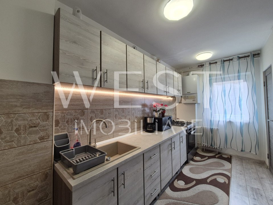 Apartament decomandat 3 camere-la cheie! Etaj intermediar! Zona Expo !