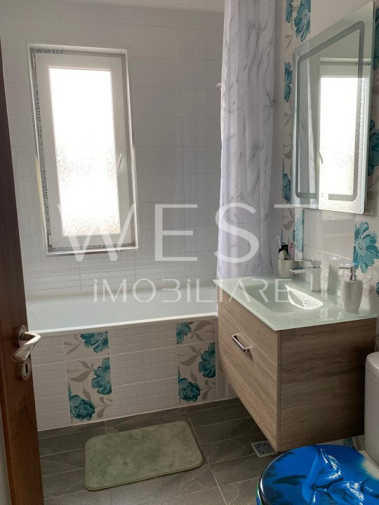 Casa 4camere! 2locuri de parcare! Zona Eroilor! Floresti!