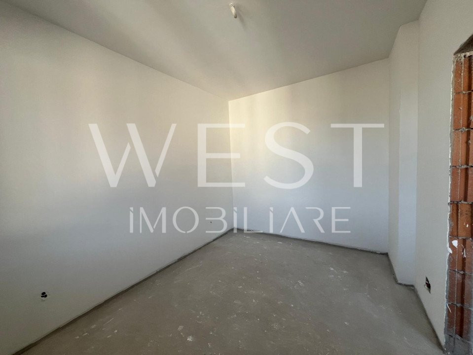Apartament semi-finisat 3 camere | 51mp+8mp | Zona Cetatii | Parcare