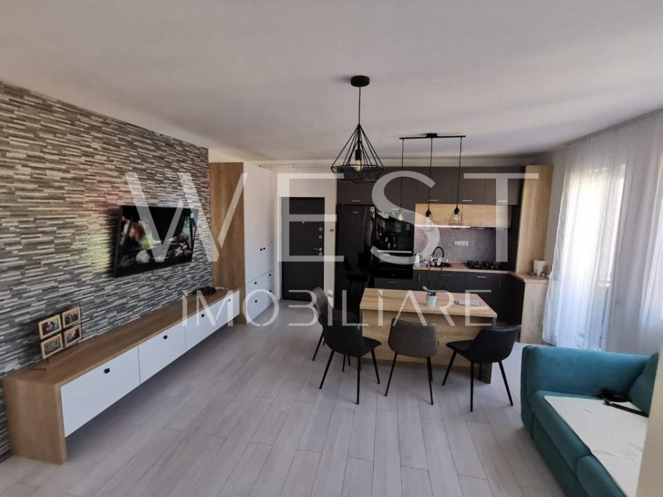 Apartament 3 camere | 62(utili)+5+50mp | Zona Florilor | 2 Parcari