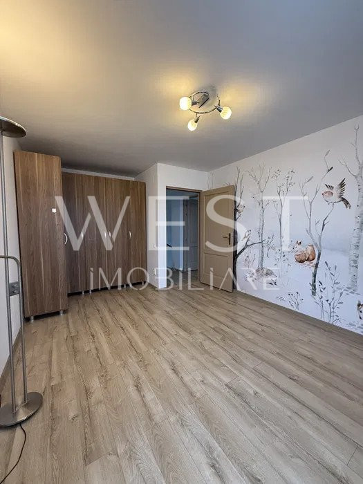 Duplex cu 4 camere | 110mp + 140 gradina | zona Europa | 2 Parcari 