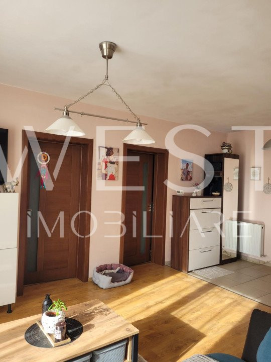 Apartament 3 camere -etaj intermediar! Mobilat/utilat