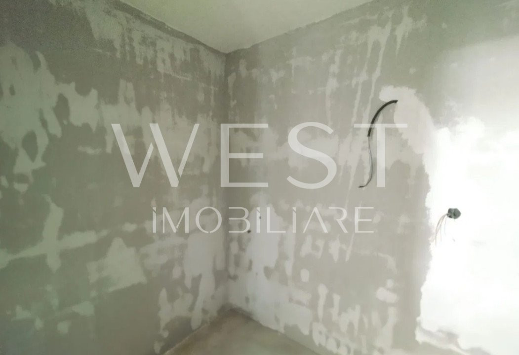 Apartament de 3 camere+22mp terasa! Str. Eroilor! Semifinisat! Cu CF!